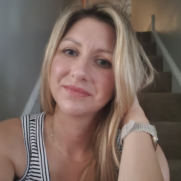 Meet your Posher, Jessica - Picture 1 of 1